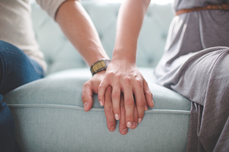dating with IBD, when to tell your significant other